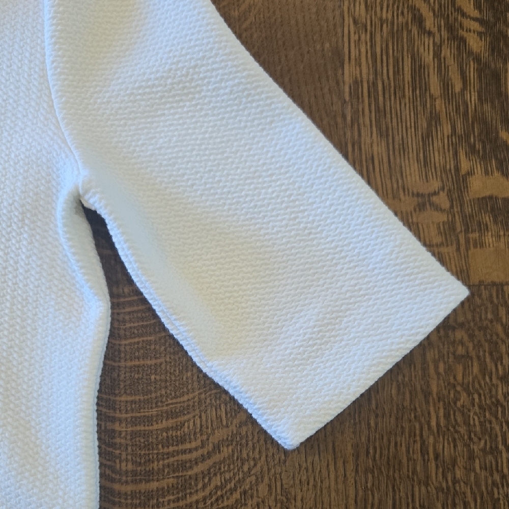 Ann Taylor V-Neck Textured Top - Picture 3 of 7
